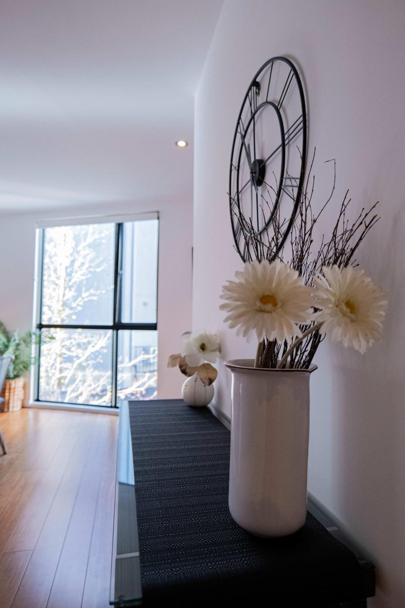 Large Executive 3 Bedroom Yarralumla المظهر الخارجي الصورة